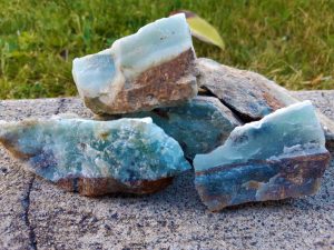 BC Ocean Picture Stone Large chips. *1lb Bag*
