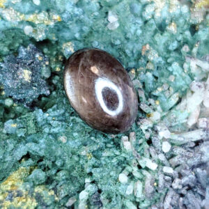 Sapphire cabochon A